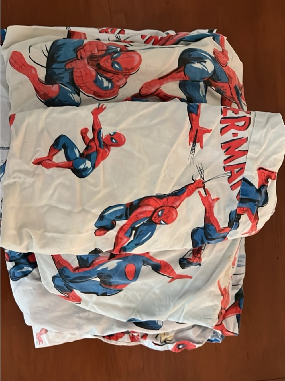 Marvel Spider-Man Bedding Set in White, Red & Blue